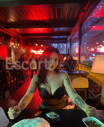 Photo escort girl Alara: the best escort service